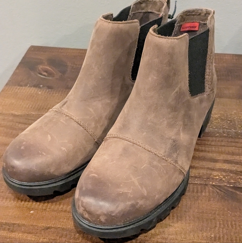 Sorel Emelie III Chelsea Boots - Brown and Black